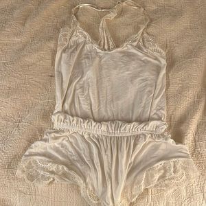 Eberjey Medium Onesie
